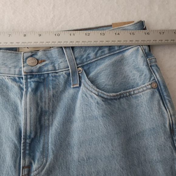 Madewell The Perfect Vintage Jean in Grandbay Wash: Ripped Edition - Picture 6 of 8
